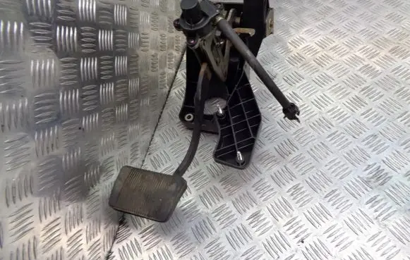 Chrysler Pacifica Pedal assembly 