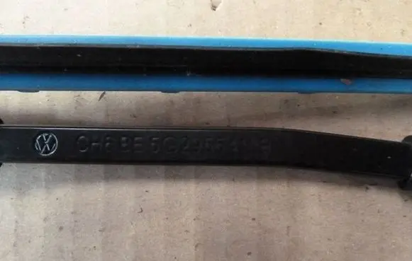 Volkswagen Golf VII Windshield/front glass wiper blade 5G2955410B-T