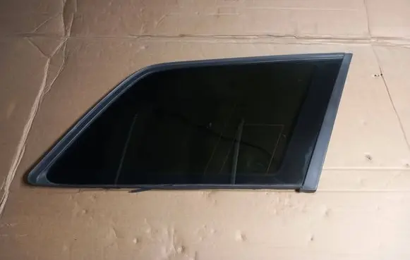 Seat Exeo (3R) Rear side window 43r00081