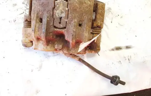 Iveco Daily 40.8 Front brake caliper
