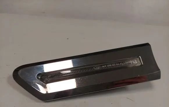 BMW 7 F01 F02 F03 F04 Front fender indicator light 7203371