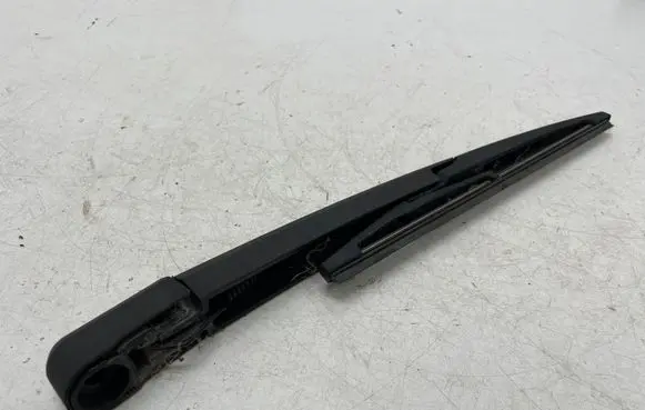 Opel Astra K Rear wiper blade arm