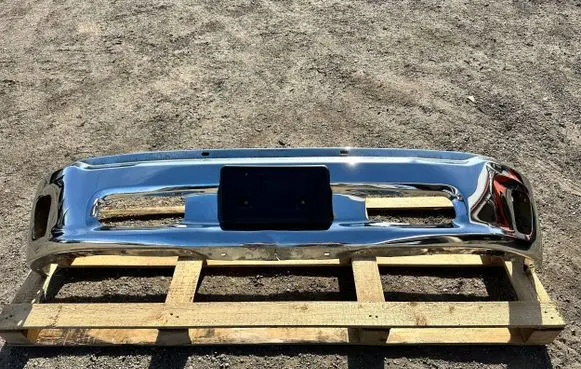 Dodge RAM 1500 DS Front bumper 68105427AG