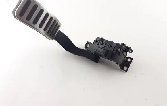 Volkswagen Phaeton Accelerator throttle pedal 3D1721503N
