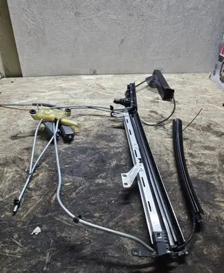 BMW 7 E65 E66 Rear window lifting mechanism without motor 1067630001