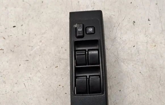 Toyota Corolla Verso AR10 Electric window control switch 848200F030 742320F010