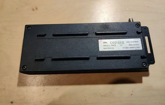 BMW 5 E39 Antenna control unit 84118360235