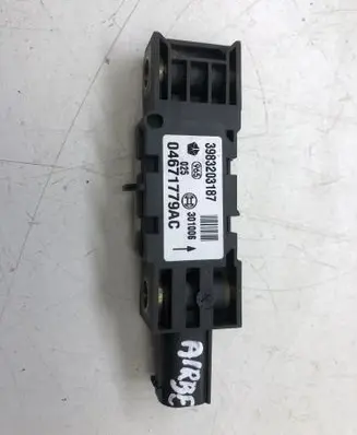 Chrysler 300 - 300C Airbag deployment crash/impact sensor 3983203187 04671779AC