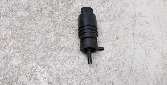 BMW 3 E90 E91 Windscreen/windshield washer pump 730258901
