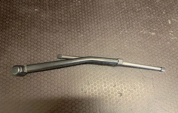 BMW X1 E84 Rear wiper blade arm 7138507