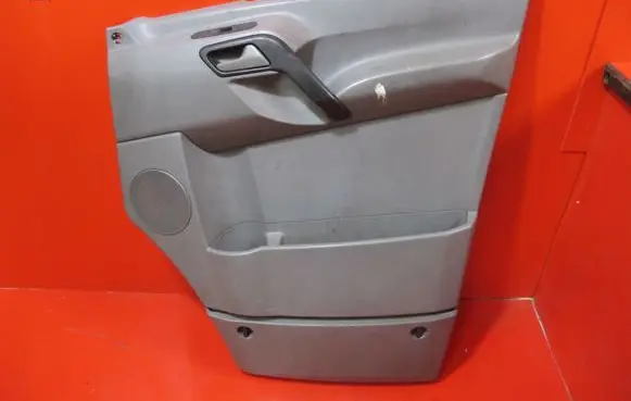 Mercedes-Benz Sprinter W906 Front door card panel trim