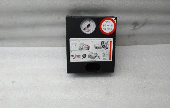Volvo XC90 Tire air pump compressor 32209012 8888002695