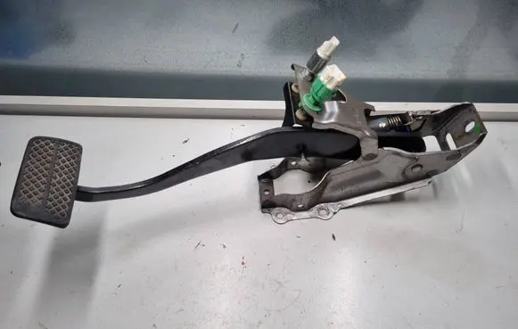 Honda Insight Clutch pedal 