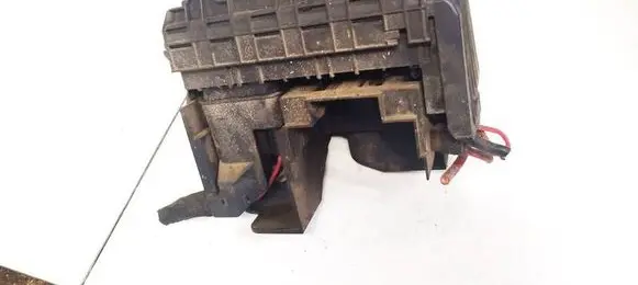 Volkswagen Golf V Fuse box set