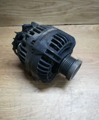 Volvo V70 Generator/alternator 8676498 0124525029