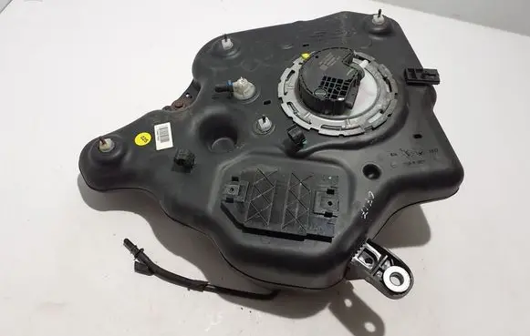 Audi A6 S6 C7 4G AdBlue liquid reservoir 4G0131877M