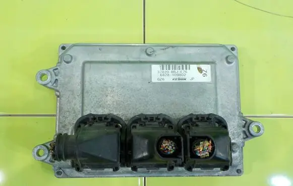 Honda Insight Engine control unit/module 37820RBJE76
