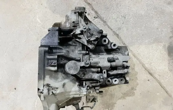 Manual 6 speed gearbox