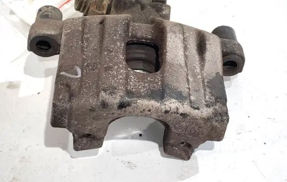 Rear brake caliper