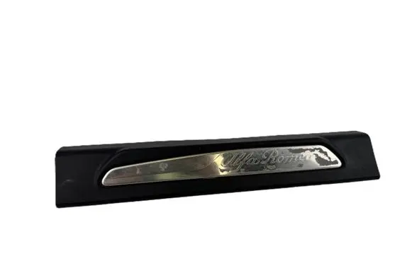 Alfa Romeo Giulia Front sill trim cover 156107575 94940199