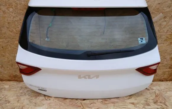 KIA Stonic Tailgate/trunk/boot lid 