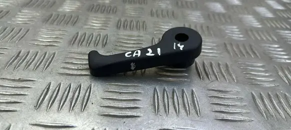 KIA Sportage Engine bonnet (hood) release handle