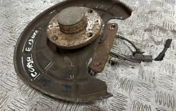 Opel Corsa E Rear wheel hub
