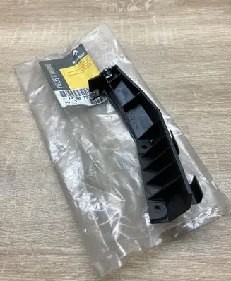 Renault 19 Bumper support mounting bracket corner 7700792948