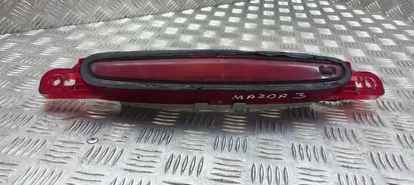 Mazda 3 II Third/center stoplight