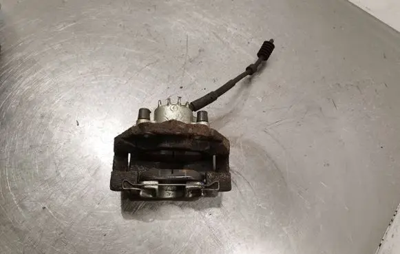 Peugeot 5008 Front brake caliper
