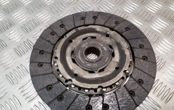 BMW 1 E81 E87 Clutch pressure plate 7638467