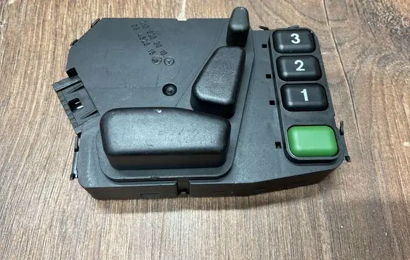 Mercedes-Benz E W210 Seat control switch 2108203010