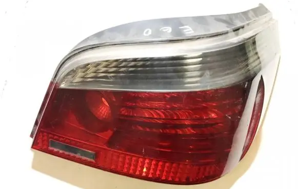 BMW 5 E60 E61 Rear/tail lights 6910768 008679067