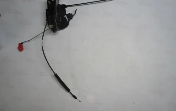 Renault Trafic III (X82) Front door lock 93457082 805037547R