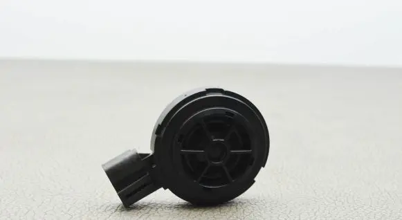 Audi Q3 8U Front door speaker 8X0035399B