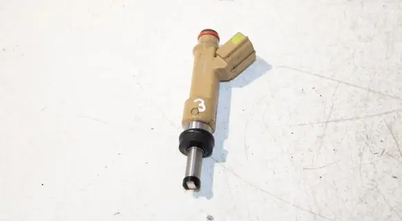 Toyota Auris 150 Fuel injector 232500T030