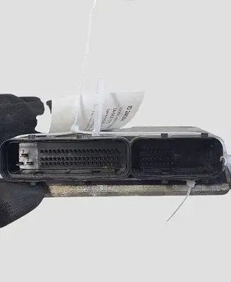 Opel Astra G Engine control unit/module 0281010050 09181243