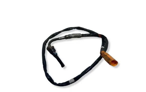 Volkswagen Jetta VI Exhaust gas temperature sensor 03L906088J