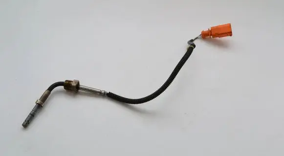 Audi A4 S4 B8 8K Oil temperature sensor 4G0906088M
