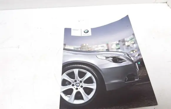 BMW 5 E60 E61 Owners service history hand book 