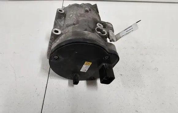 Toyota C-HR I Air conditioning (A/C) compressor (pump) 042400-0371