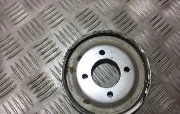 Renault Megane I Water pump pulley 7700864701h
