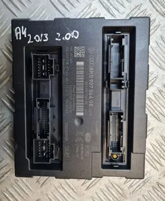 Audi A4 S4 B8 8K Comfort/convenience module 8K0907064GE