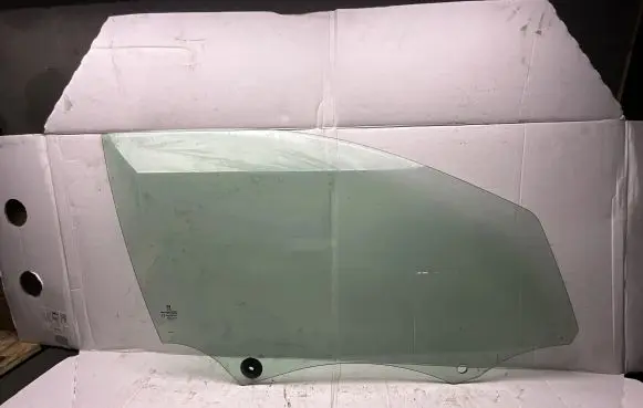 Peugeot 308 Front door window glass four-door 43R000929 E000189