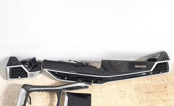 Dashboard trim