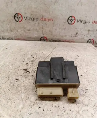 Glow plug pre-heat relay