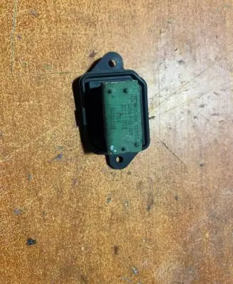 Fiat Bravo - Brava Heater blower motor/fan resistor 040527197 ZDMAPS1