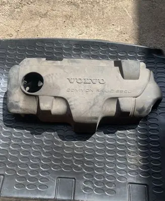 Volvo XC70 Engine cover (trim)