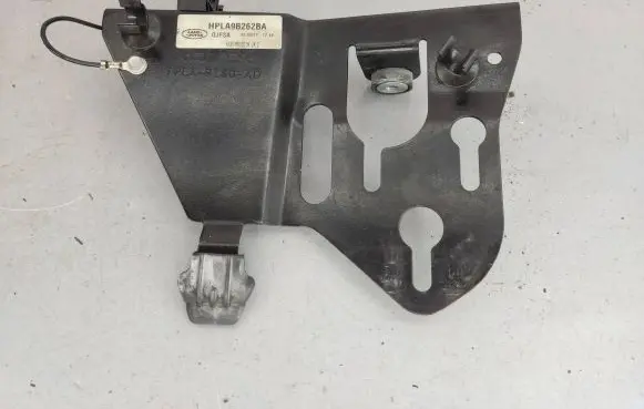Land Rover Discovery 5 Fuel filter bracket/mount holder HPLA9B262BA FPLA9180AD