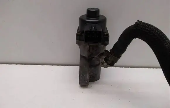 Ford C-MAX II EGR valve DS7E9D475AB